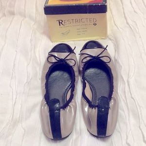 Womens size 7.5 ballet type shoe brand Restricted.